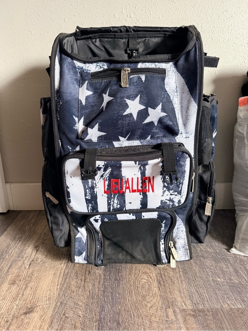Boombah Baseball rolling bat bag. Stars and Stripes print.